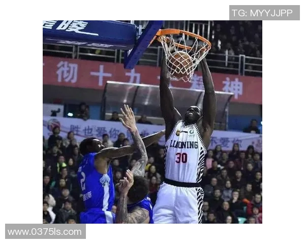 广州篮球队在快速转换中展现的优势与不足分析